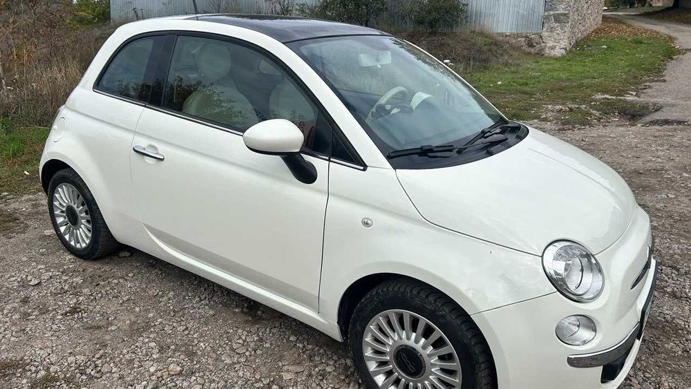 Автомобіль Фіат 500 хетчбек Fiat 500