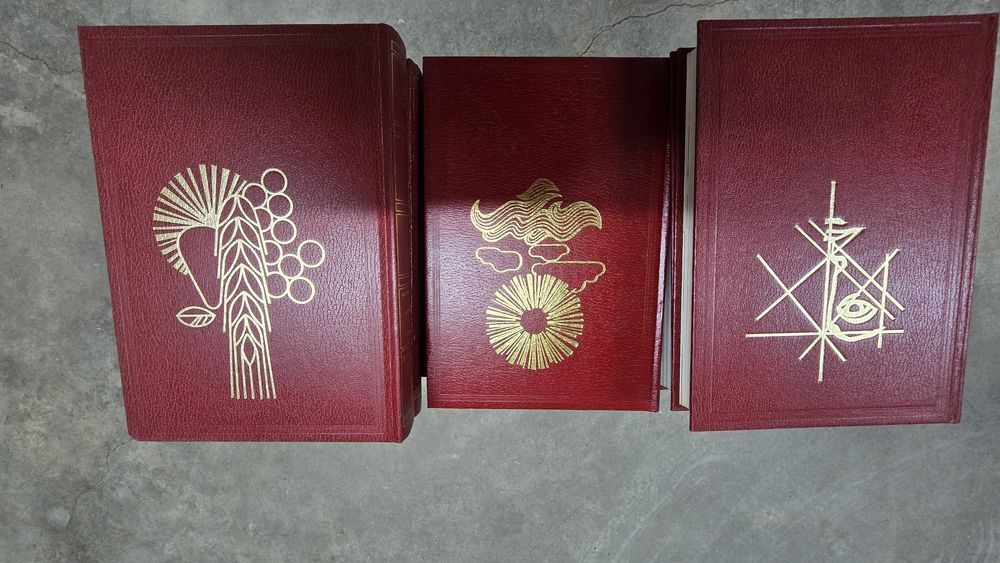 Livros antigos  da publicadora Atlântico de 1977