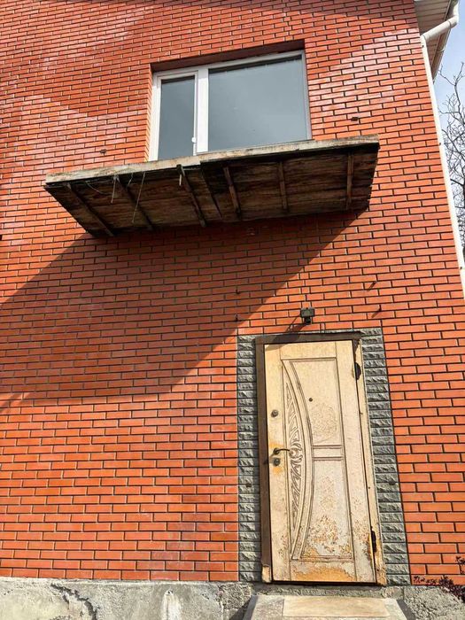 ТЕРМІНОВИЙ ПРОДАЖ! Будинок у місті! вул. С. Разіна.