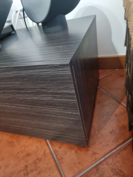 Móvel de chão para a sala