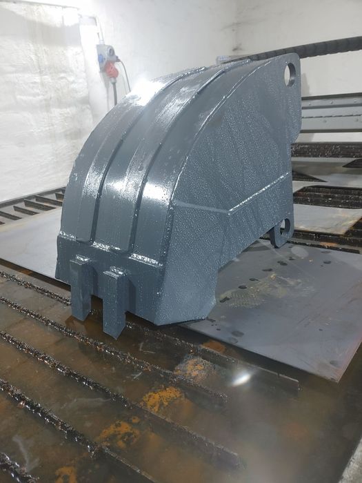 Łyżka skarpowa Ostrówek troll skrzat cat jcb