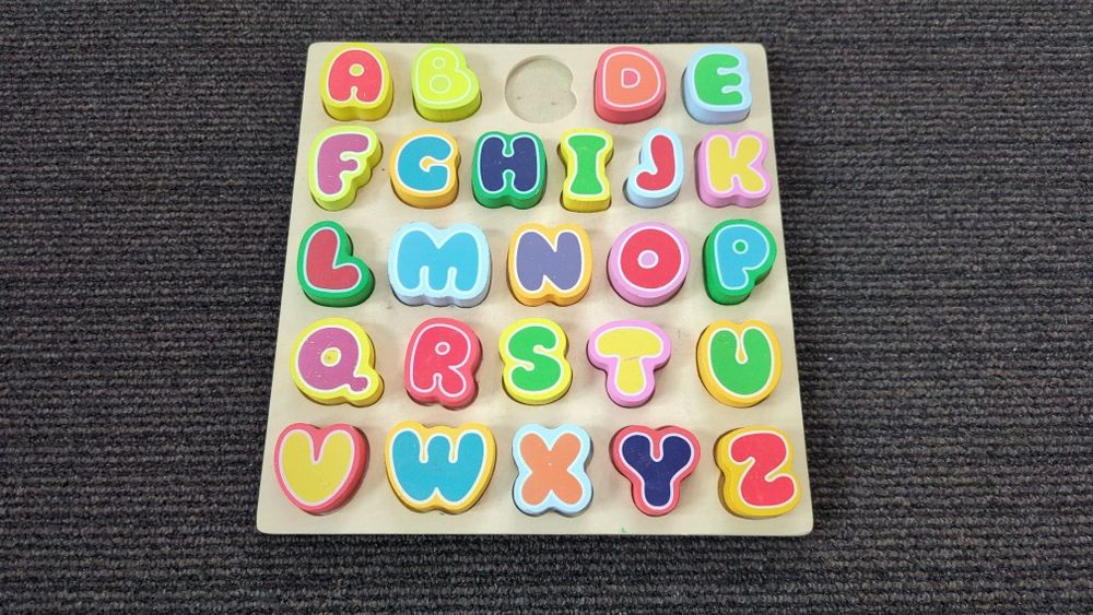 Drewniana układanka abecadło