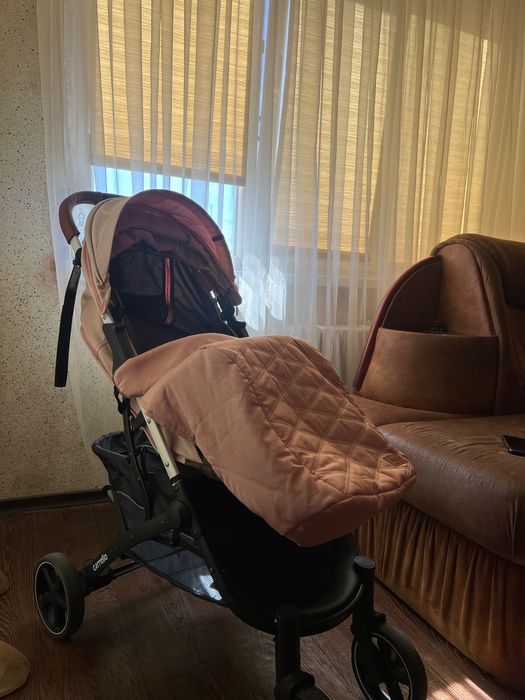 Коляска демисизона carello