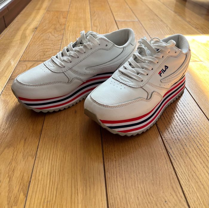 Кросівки жіночі, натуральна шкіра