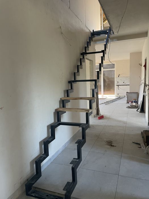 Schody, stoły, stoliki, Loft