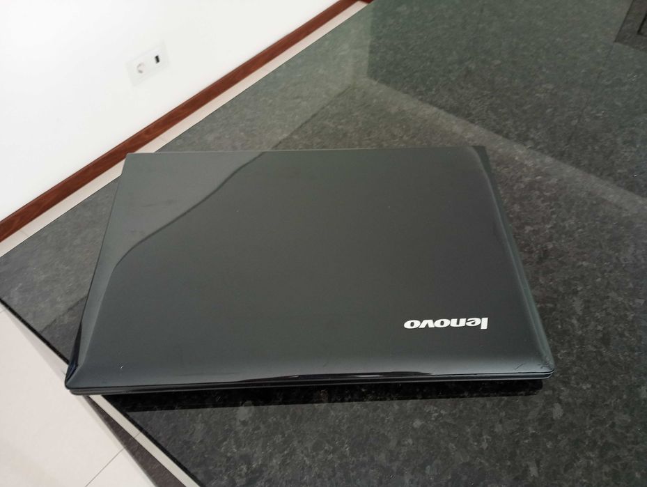Vendo portátil Lenovo Intel core i7 pronto a usar