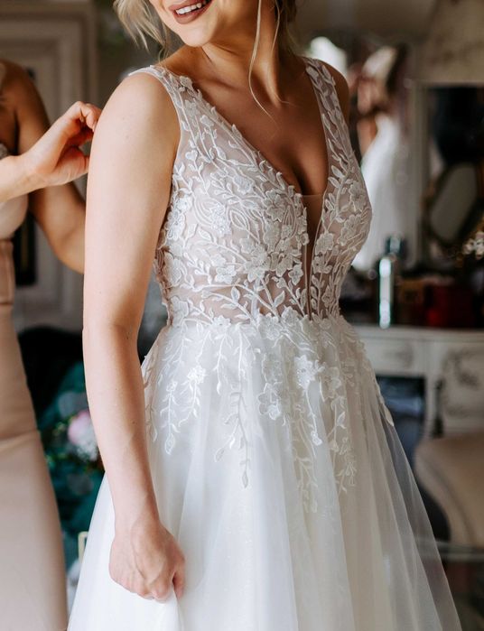 Suknia ślubna, welon. Rozmiar XS / S