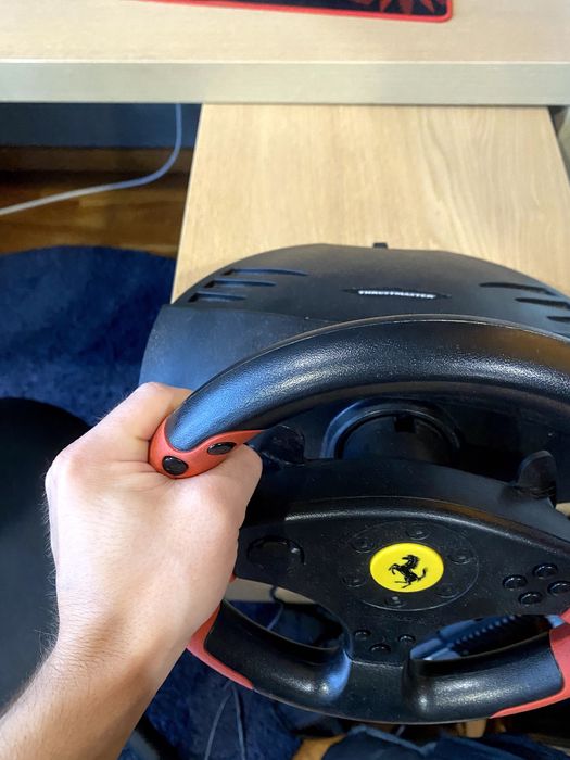 Ferrari Racing Wheel Red legend edition  (RUBBER TEXTURE)
For PS3 & PC