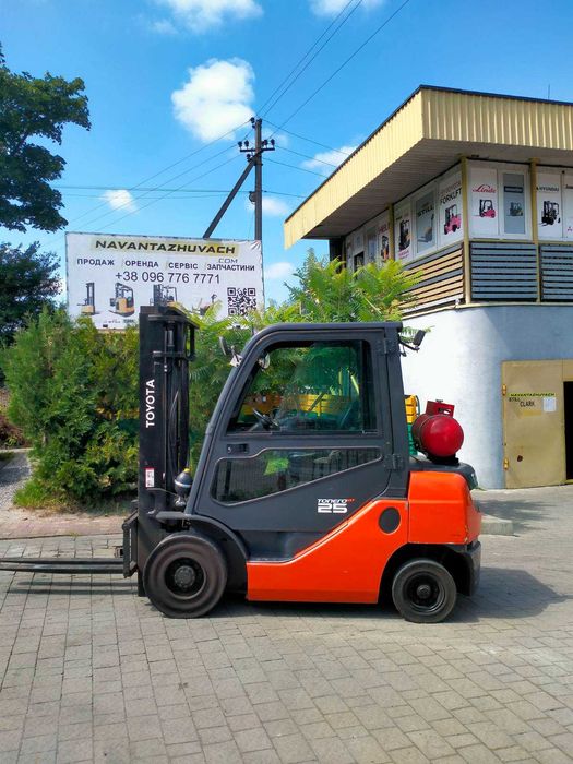 Навантажувач, Погрузчик  Toyota 8BG25