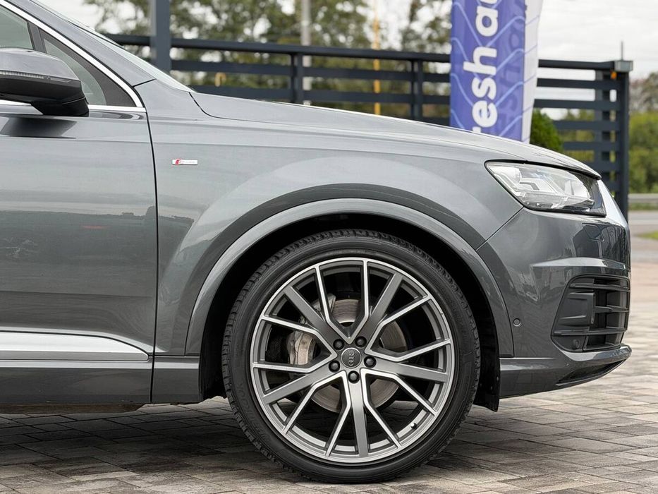 Audi Q7 2015 freshauto