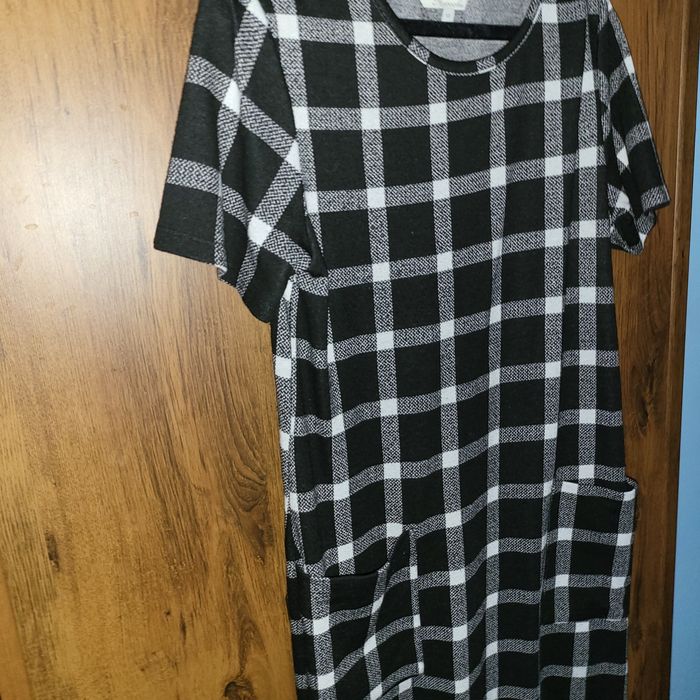 Sukienka materialowa