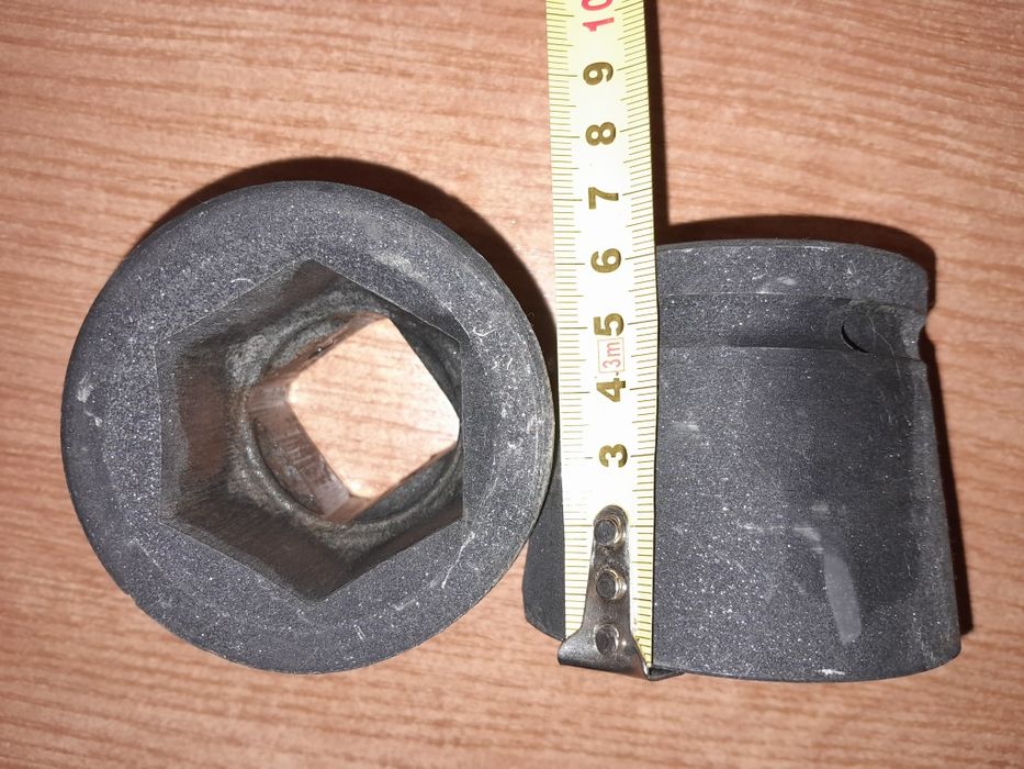 Продам торцову головку на 41 та 46