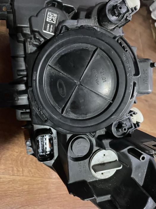 Заводские галогеновые фары на BMW F30/F31