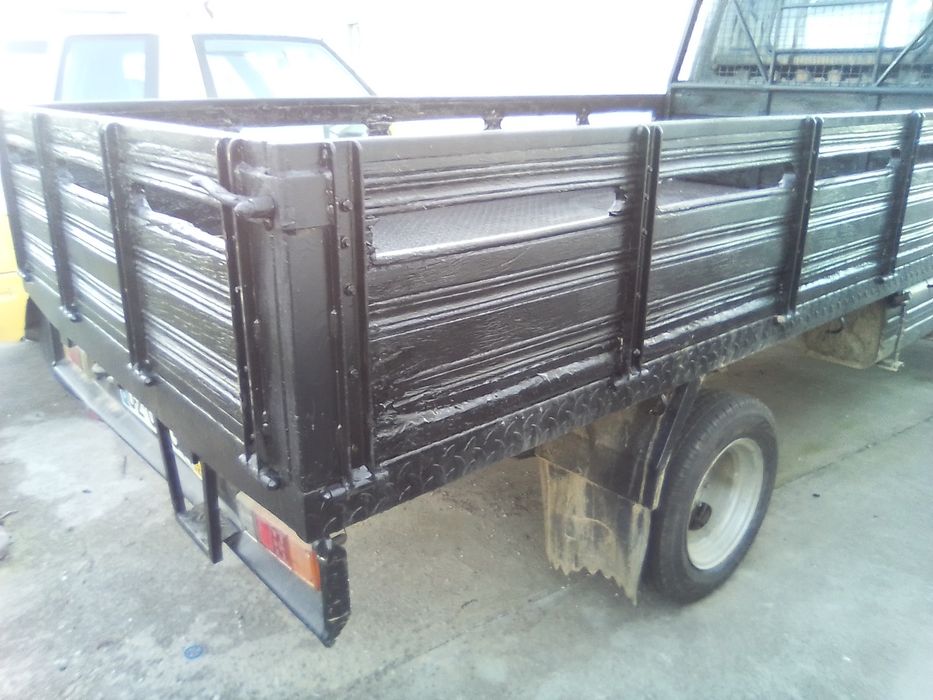 Mazda E2200 pickup
