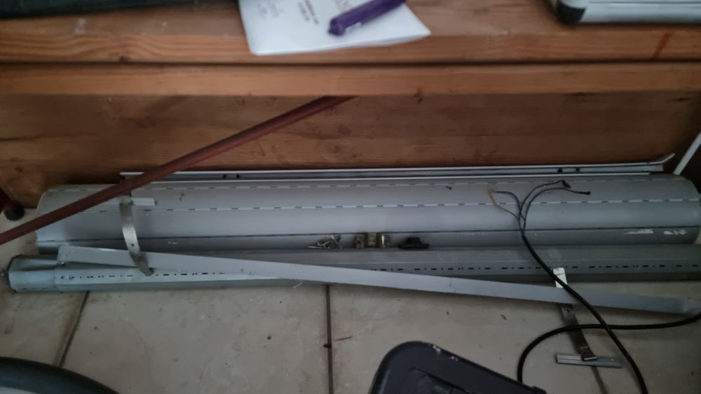 Janela alumínio prata64738353556097123