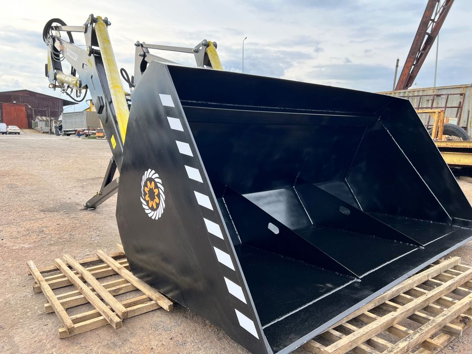 Швидкознімний навантажувач з ковшем для трактора ЮМЗ МТЗ + Джойстик