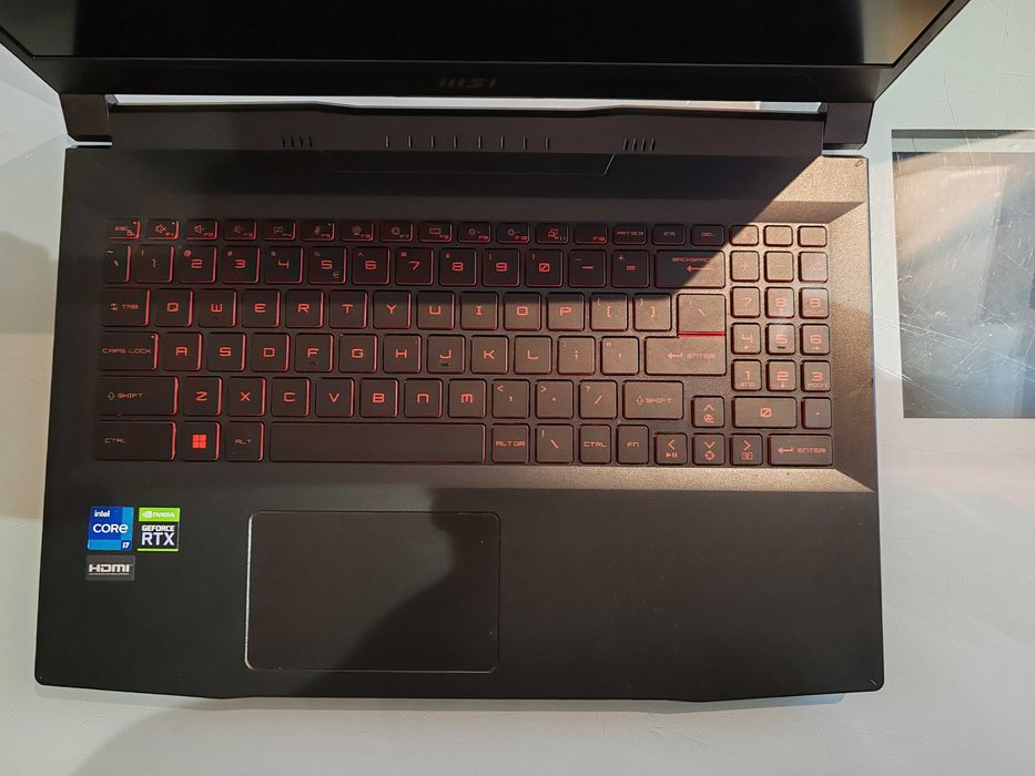 Laptop MSI katana gf66 12ue