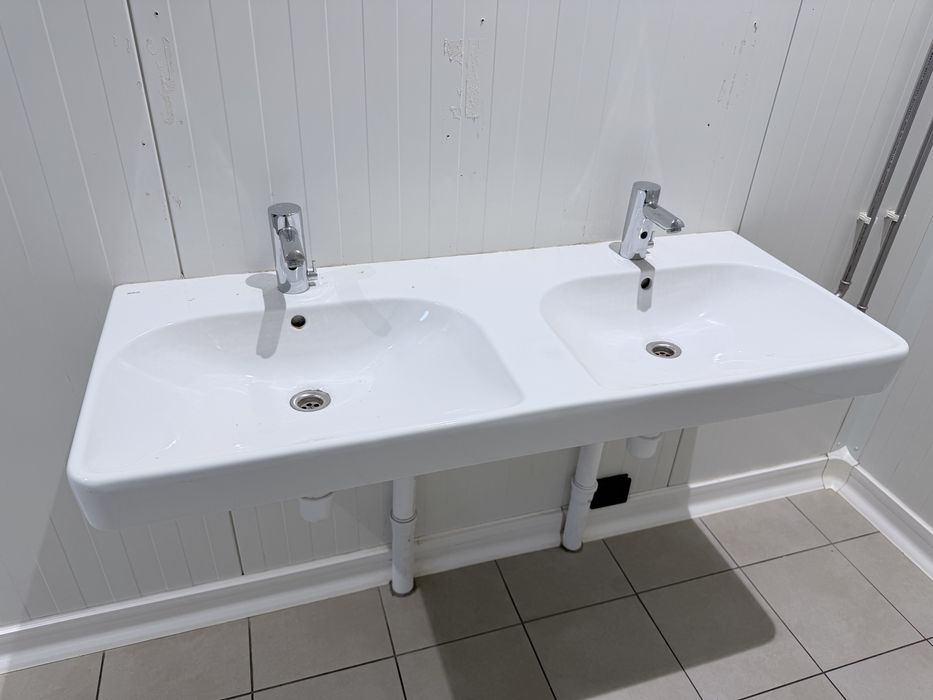 Zlew dwustanowiskowy Koło