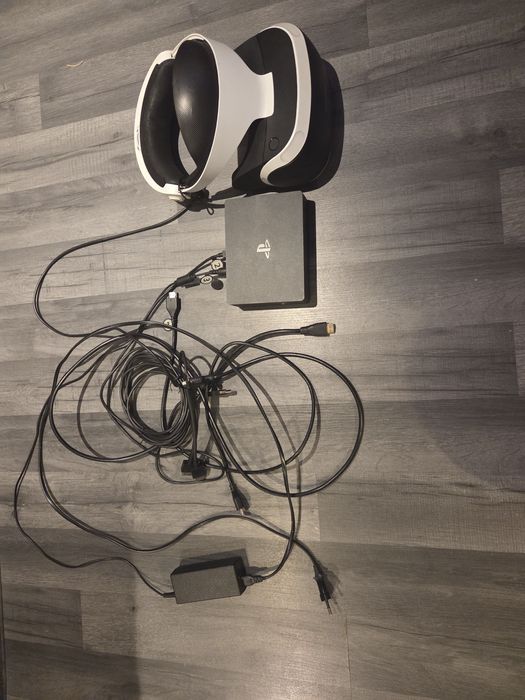 Ps4 slim+2 pady+okulary vr v2+ kontrolery move+gry