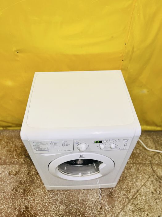Стиральная машина Indesit