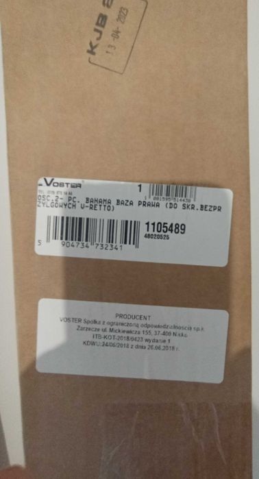 Drzwi wewnętrzne + ościeżnica i klamka.