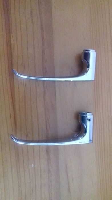 Dois manípulos puxadores para fechadura (Novos)