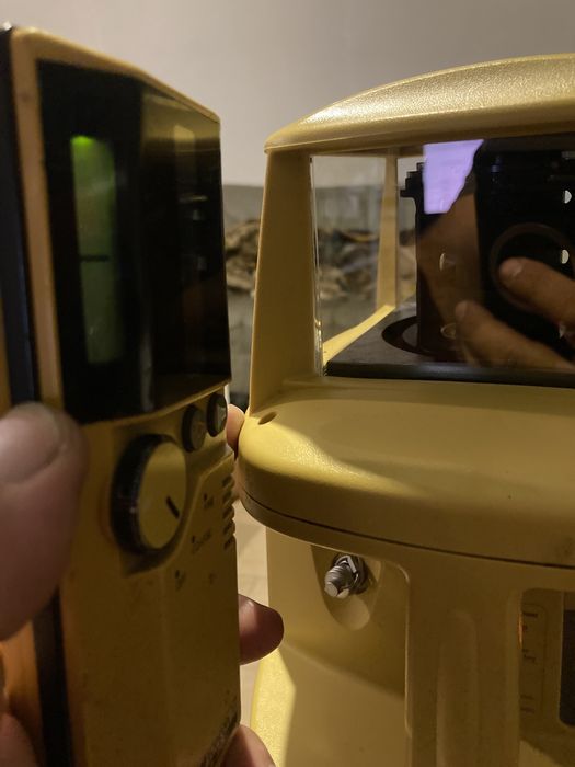 Niwelator topcon pzl-1