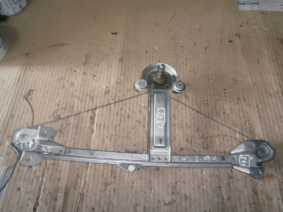 Elevador vidros trás esquerdo OPEL Astra H Hatchback (L48)