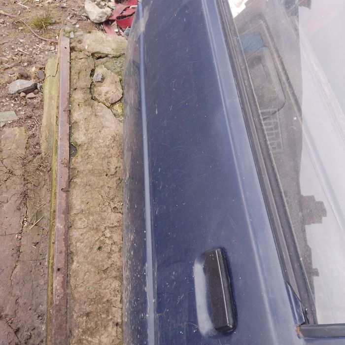 Продам двері в зборі на таврію