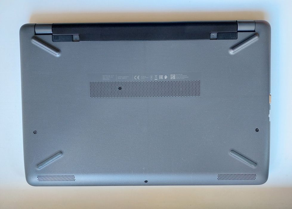 Hp 15.6"Fhd/i3 6gen/8gb/ssd/акб нова