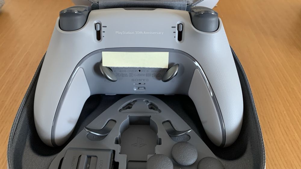 DualSense Edge 30th Anniversary