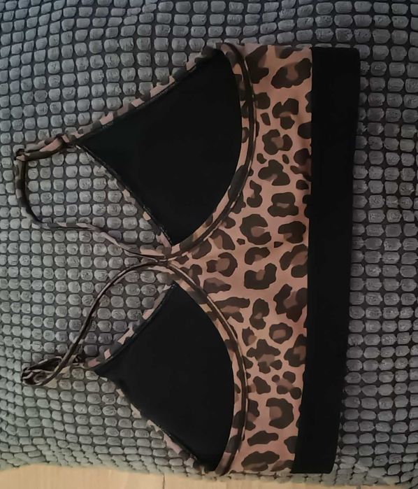 Nike biustonosz sportowy w panterkę XS/S