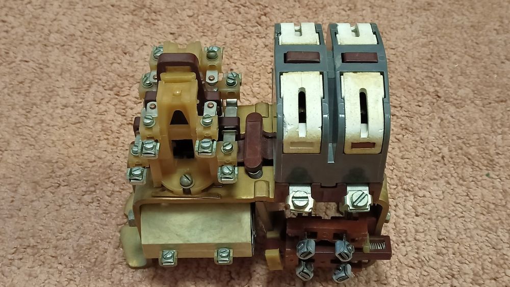 Контакторы МК1-20,  на 220/110в