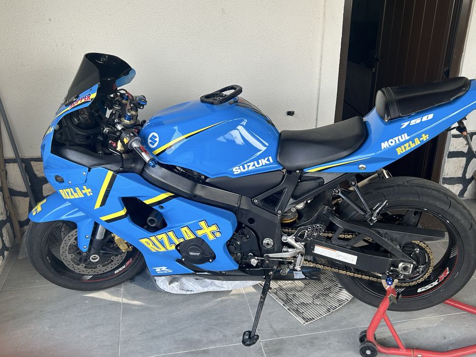 Suzuki gsxr 750 k4