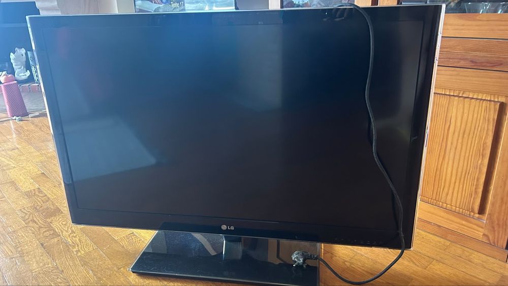 Tv LG avariada para peças