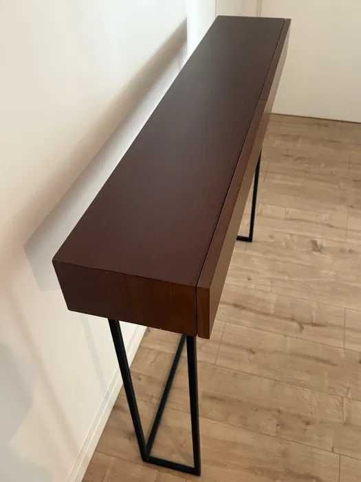 Consola de madeira