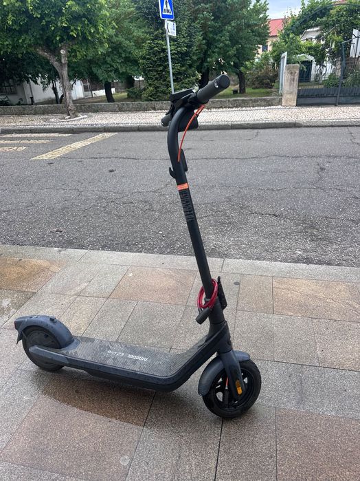 Trotinete elétrica Segway Ninebot E2 Pro