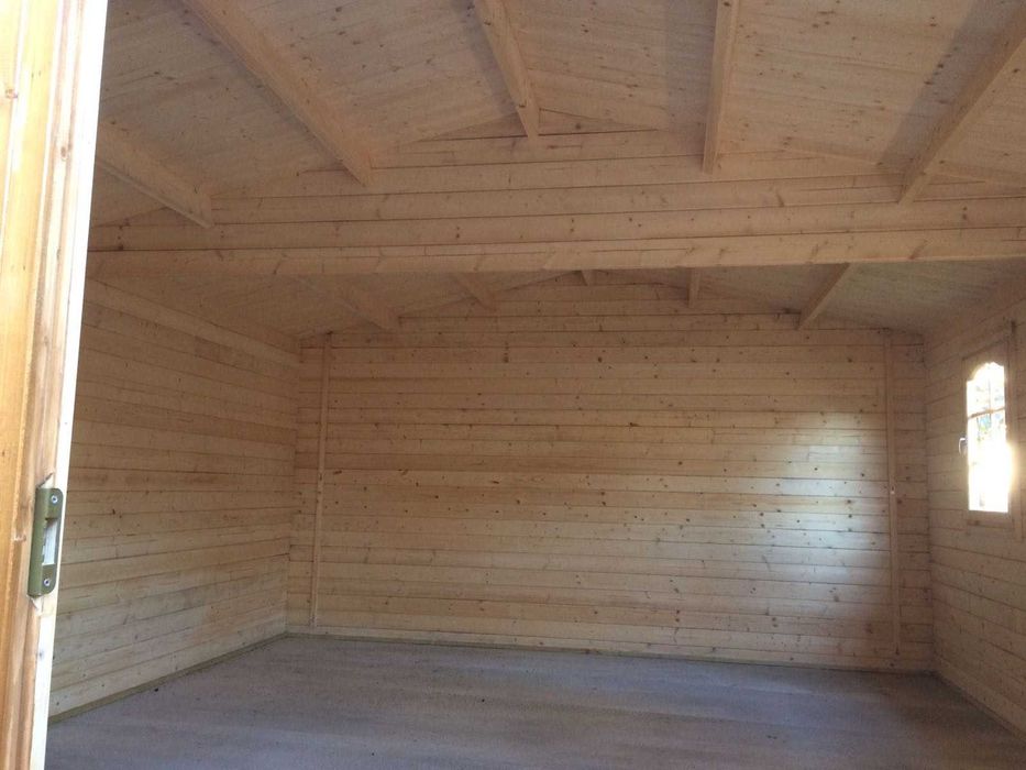 GARAGEM DE MADEIRA PRE-FABRICADO (3 tamanhos diferentes)
