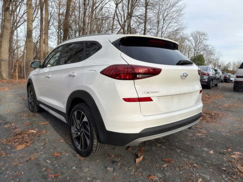 Hyundai Tucson Sport      2019