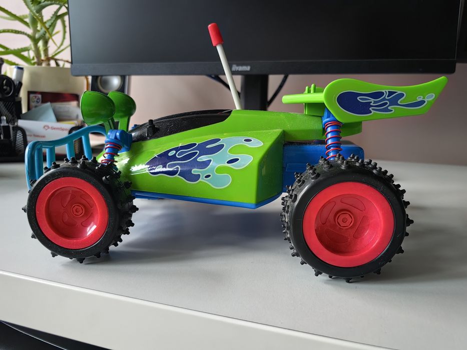 Toy Story Auto zdalnie sterowane - duże 30 cm