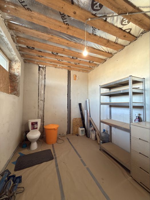 Продаж котеджу- таунхаус з частковим ремонтом в с. Конопниця