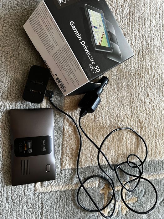 навігатор Garmin DriveLuxe 50