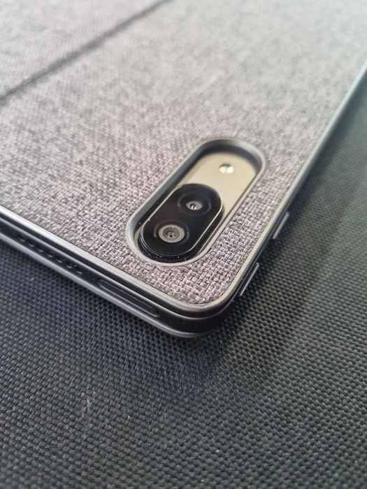 Tablet Premium Lenovo com Teclado & Caneta | 11.5″ OLED | Impecável