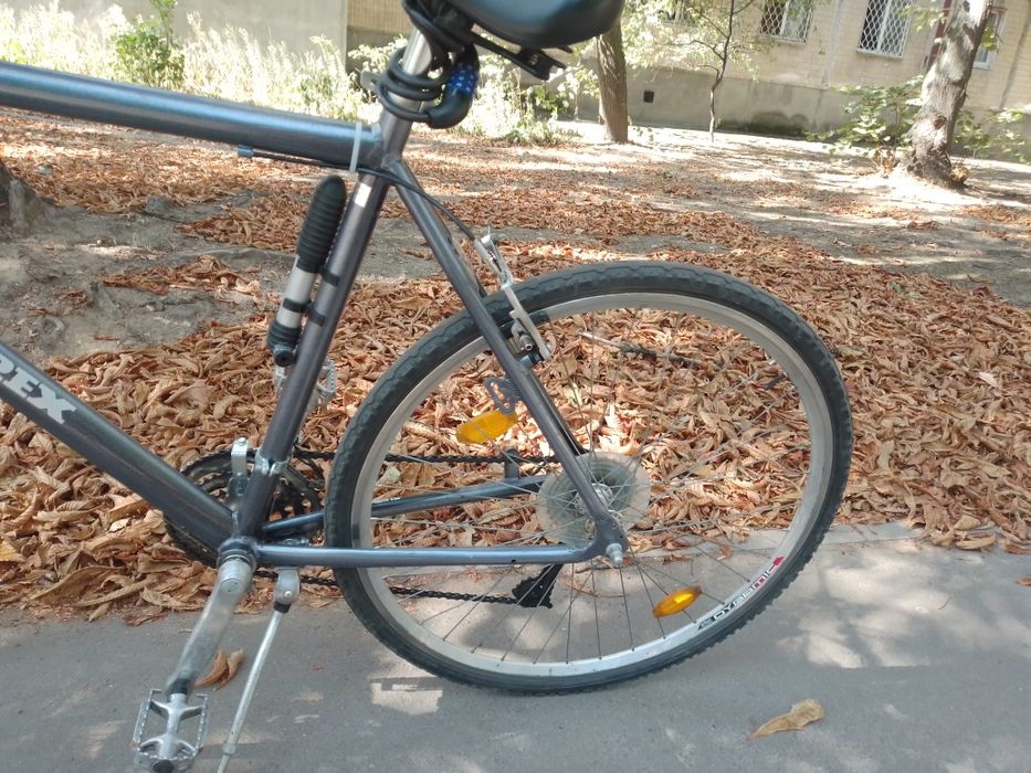 Продам АЛЮМИНЄВИЙ велосипед.