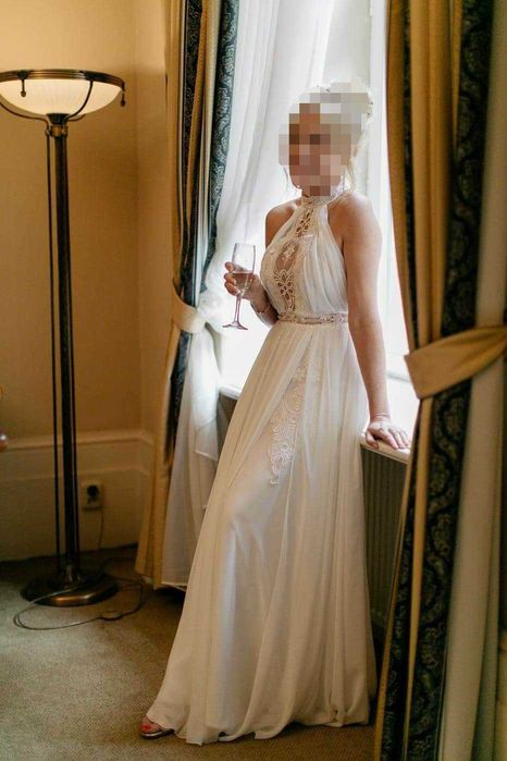 sukienka ślubna ecru