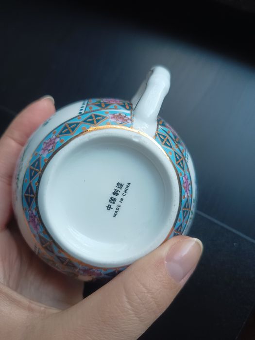 Chiński mlecznik porcelanowy/ porcelana chińska /stara porcelana