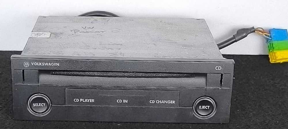 Rádio / Auto Rádio 1J0035119B - VW PASSAT B5