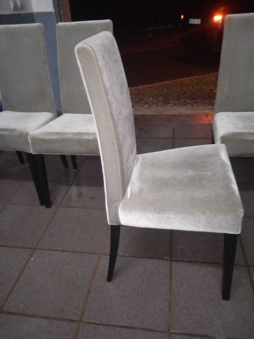 Mesa de jantars com 6 cadeiras