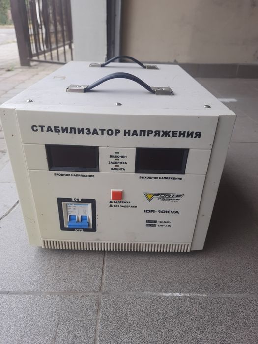 потужний стабілізатор напруги IDR-10KVA