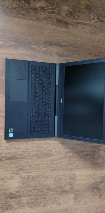 Sprzedam laptopa Dell